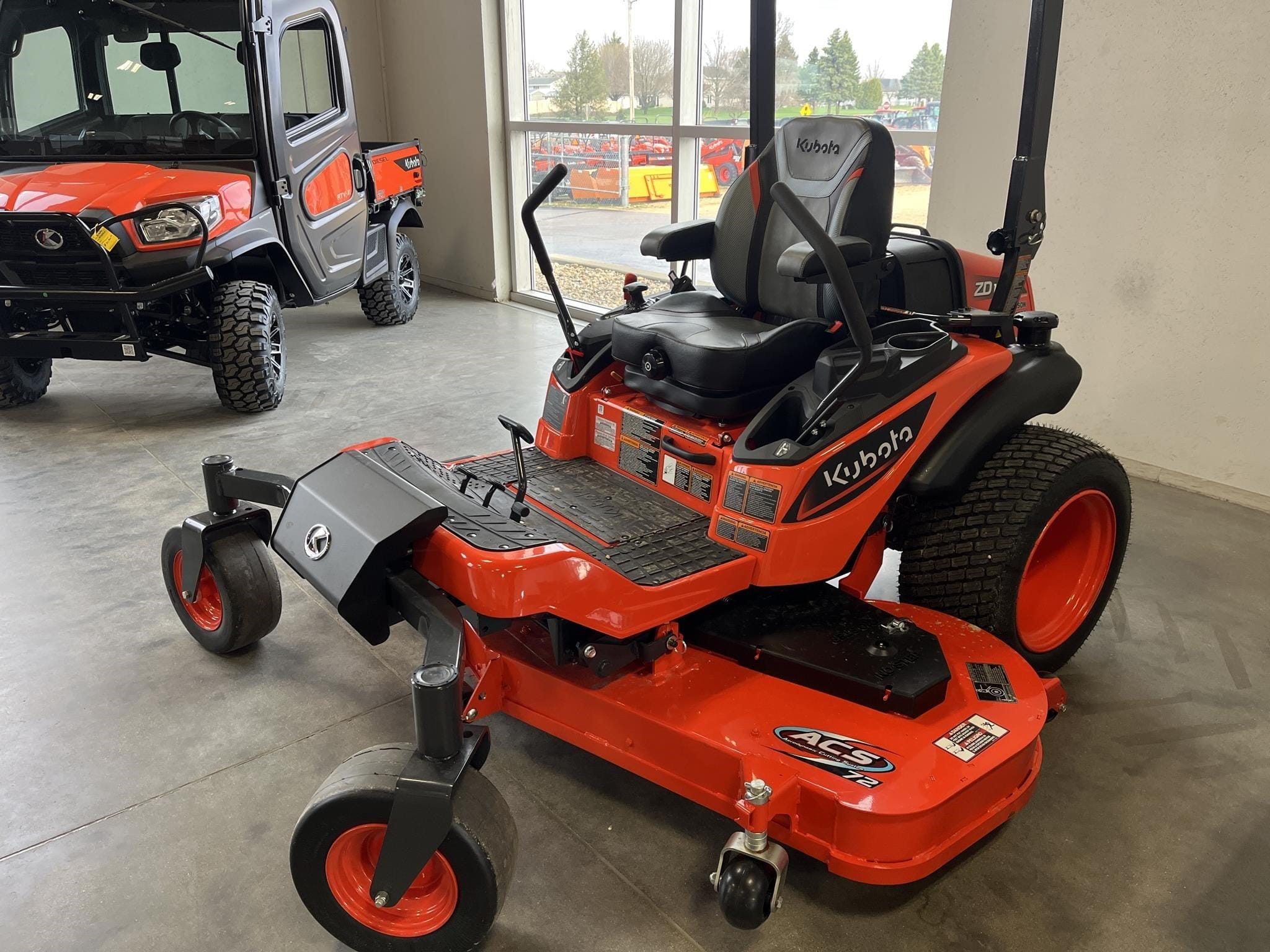 2026 Kubota ZD1211L Equipment Image0
