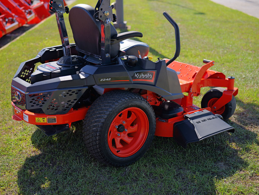 2026 Kubota Z242KW-48 Equipment Image0