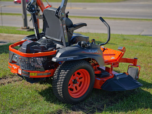 Image of Kubota Z422KWNC-54 equipment image 3