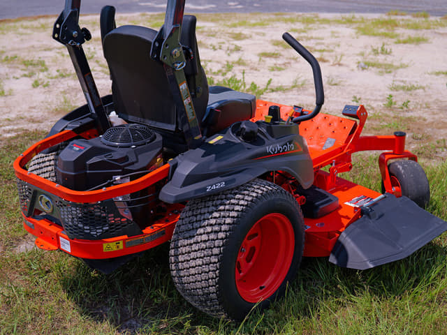 Image of Kubota Z422KWTNC-60 equipment image 2