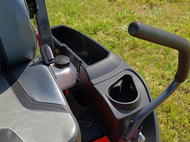 Image of Kubota Z452KWi-54 equipment image 3