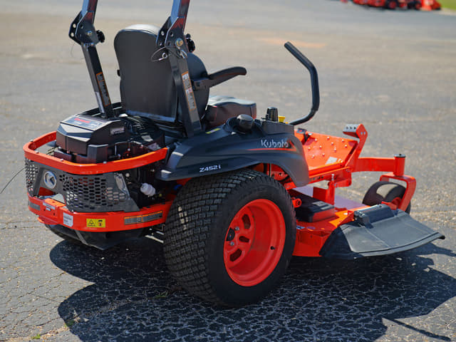 Image of Kubota Z452KWTi-60  equipment image 2