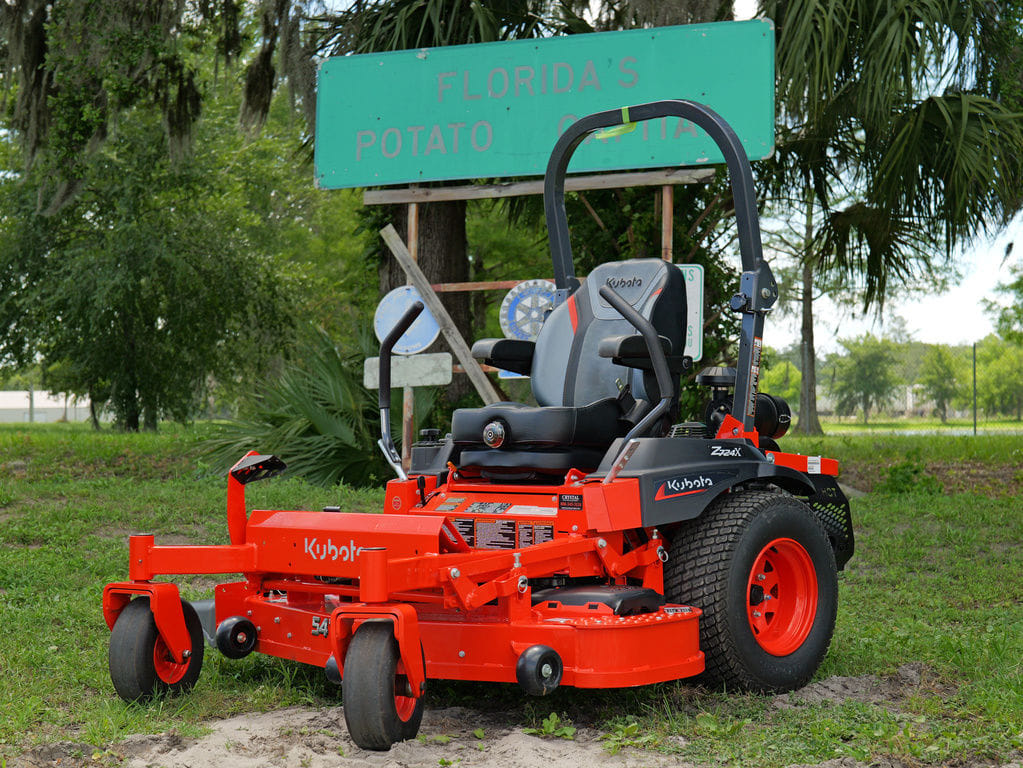 2026 Kubota Z724XKWNC-48 Equipment Image0