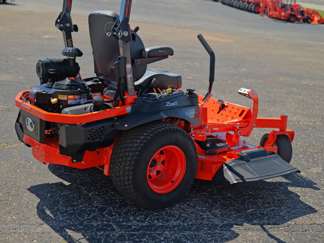 Image of Kubota Z726XKWNC-60 equipment image 3