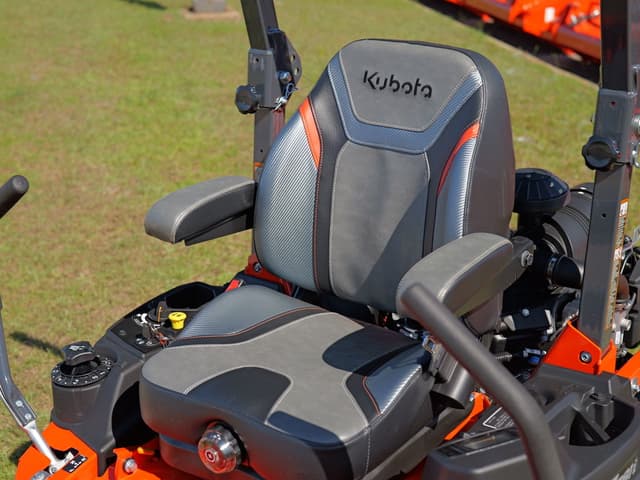 Image of Kubota Z781KWTI-60 equipment image 4