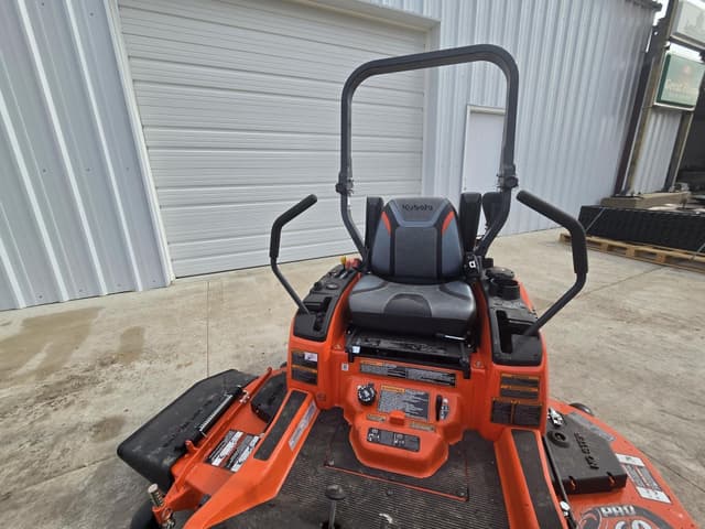 Image of Kubota ZG227 equipment image 2