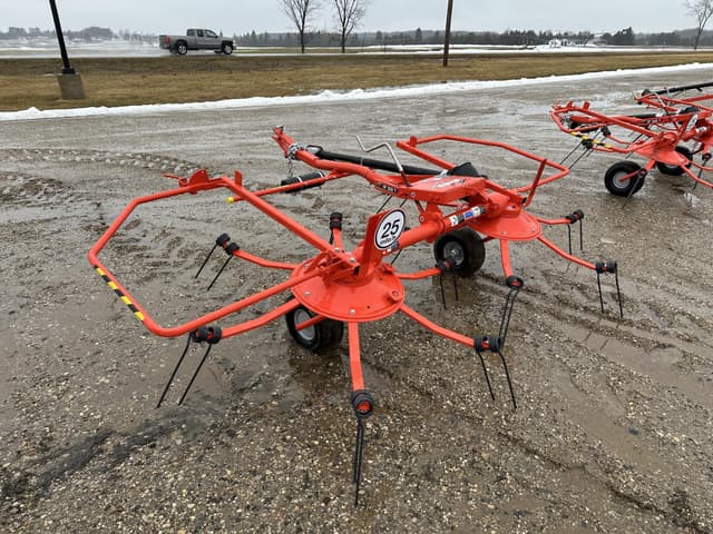 Image of Kuhn GF222T equipment image 1