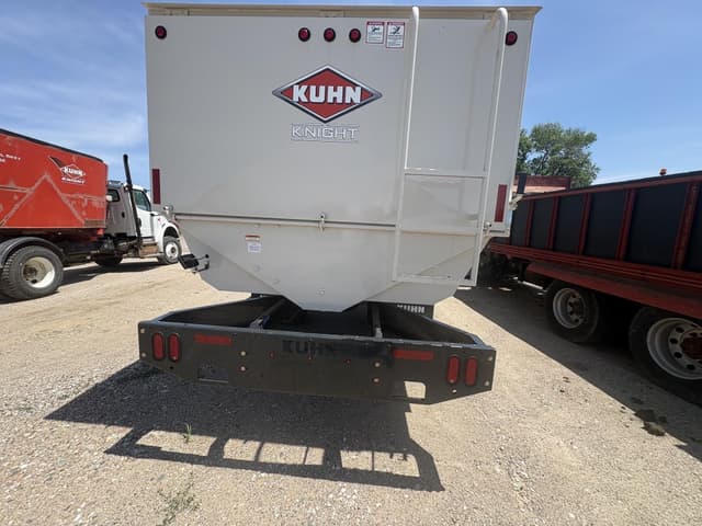 Image of Kuhn Knight RC260 equipment image 3