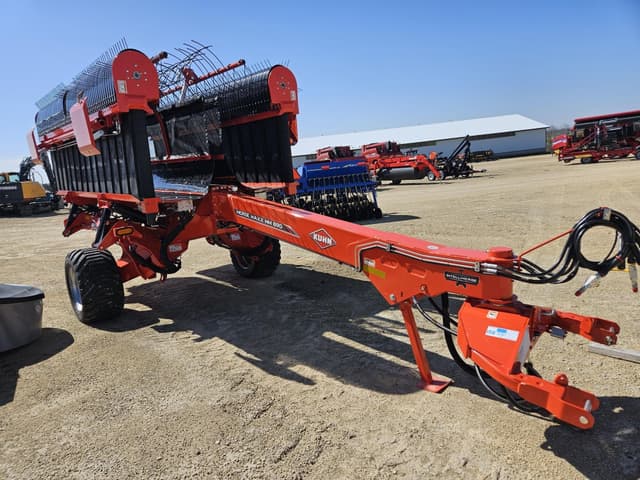 Image of Kuhn Merge-Maxx MM890 equipment image 1