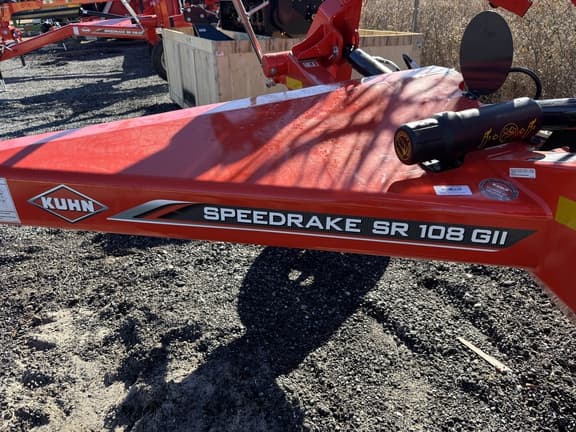 Image of Kuhn SR108 equipment image 3