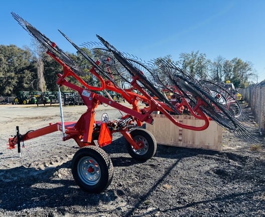 2026 Kuhn SR108 Equipment Image0