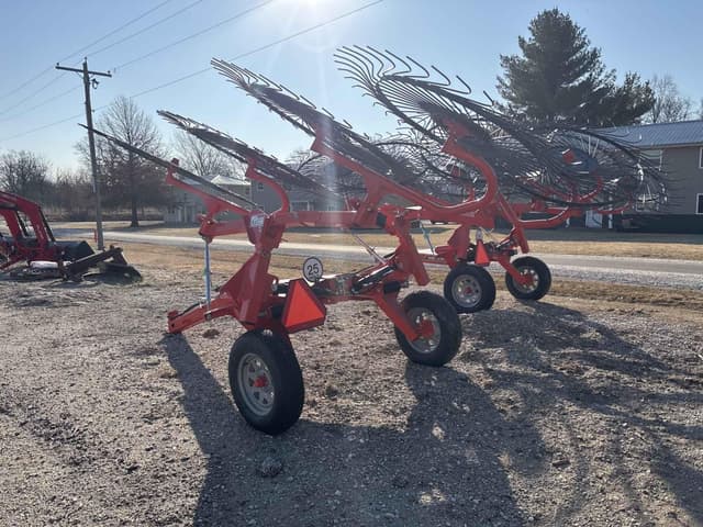 Image of Kuhn SR108GII equipment image 3