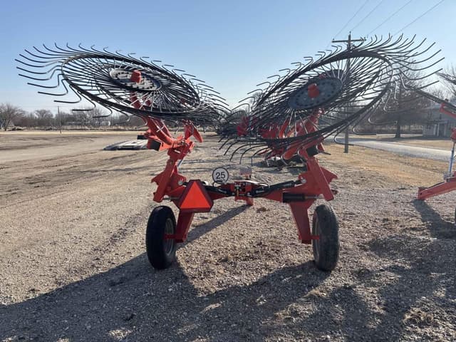 Image of Kuhn SR108GII equipment image 2