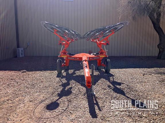 Image of Kuhn SR112 equipment image 2