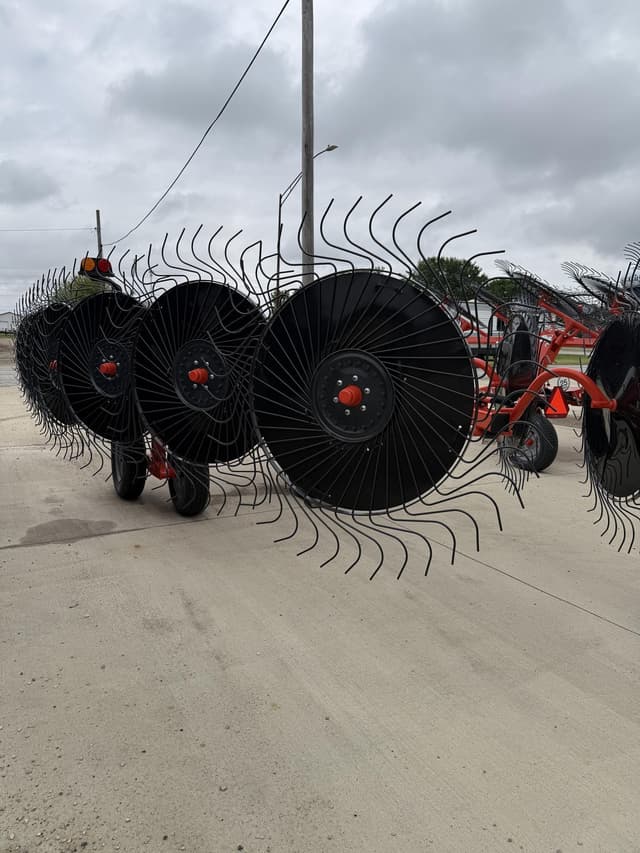 Image of Kuhn SR314 equipment image 2