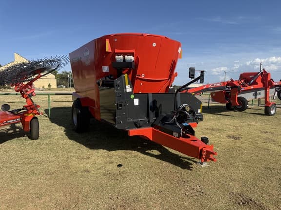Image of Kuhn Knight VT 268 equipment image 1