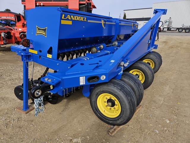 Image of Landoll 5211 equipment image 4