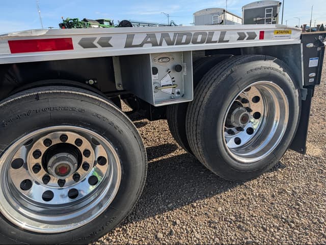 Image of Landoll 835AG equipment image 2