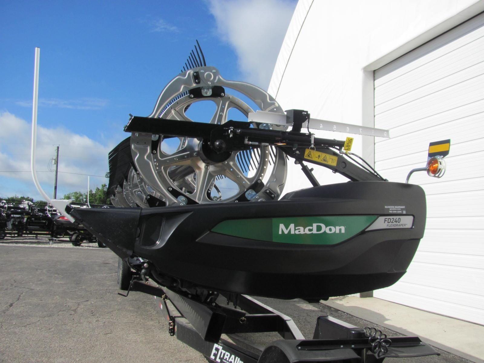 Main image MacDon FD240