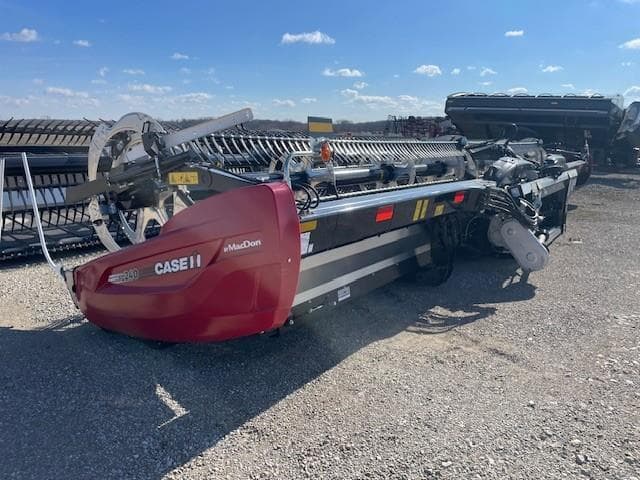 Image of MacDon FD240 equipment image 1