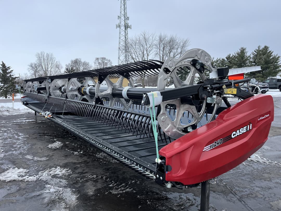 Image of MacDon FD240 Image 0