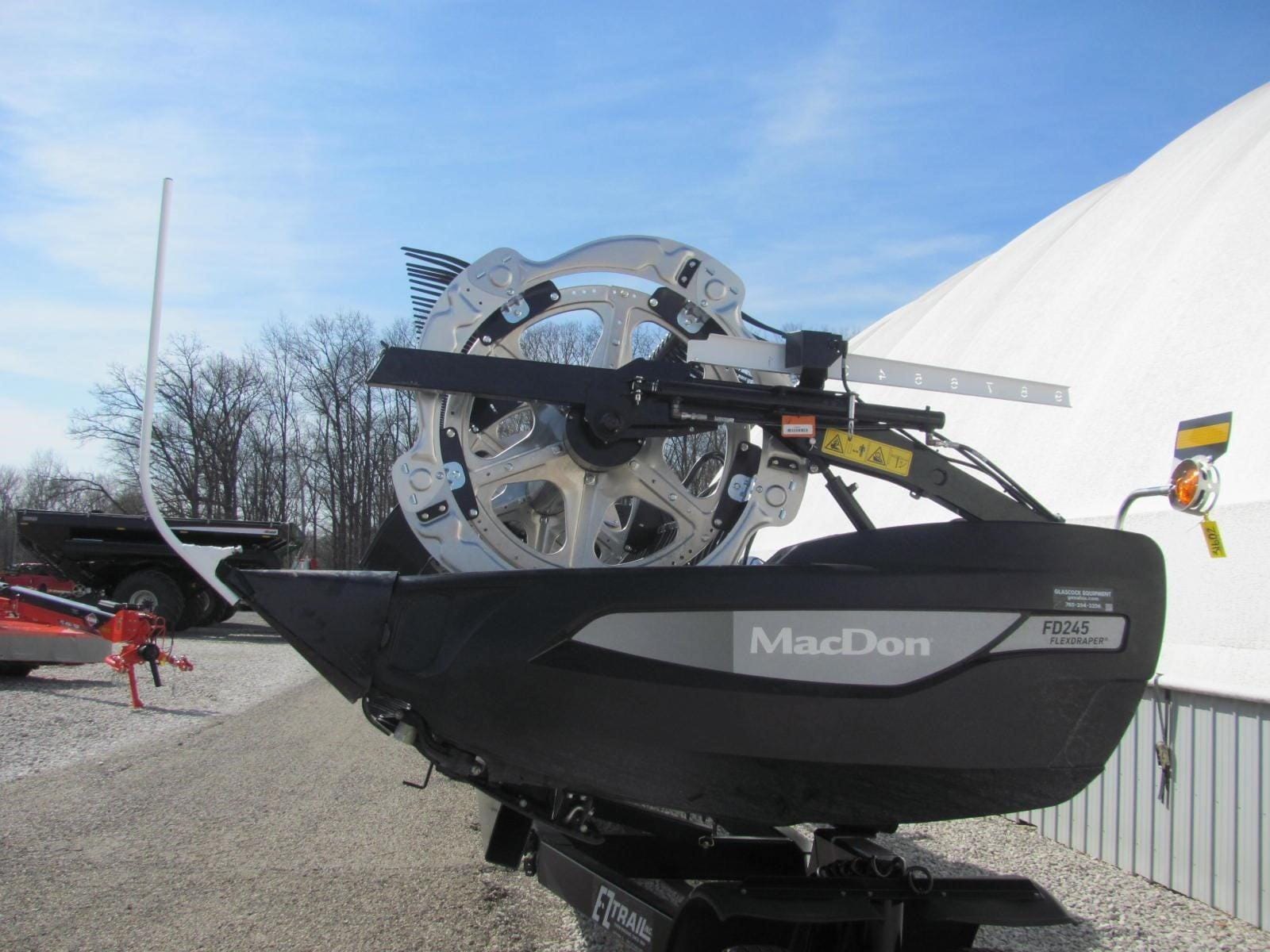 Main image MacDon FD245