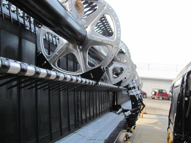 Image of MacDon FD250 Plus equipment image 2