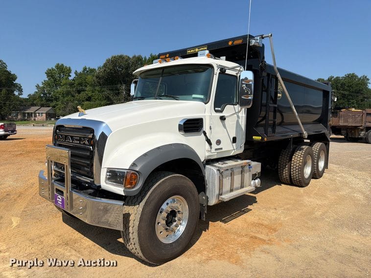 2026 Mack GR64F Equipment Image0