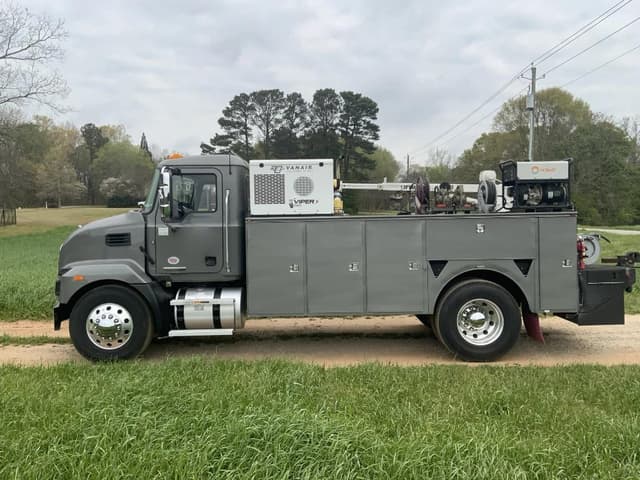 Image of Mack MD equipment image 2