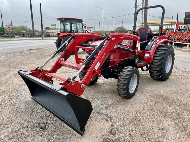 Image of Mahindra 1626 HST equipment image 1