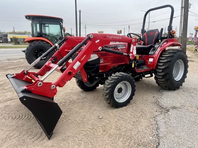 Image of Mahindra 1626 equipment image 1