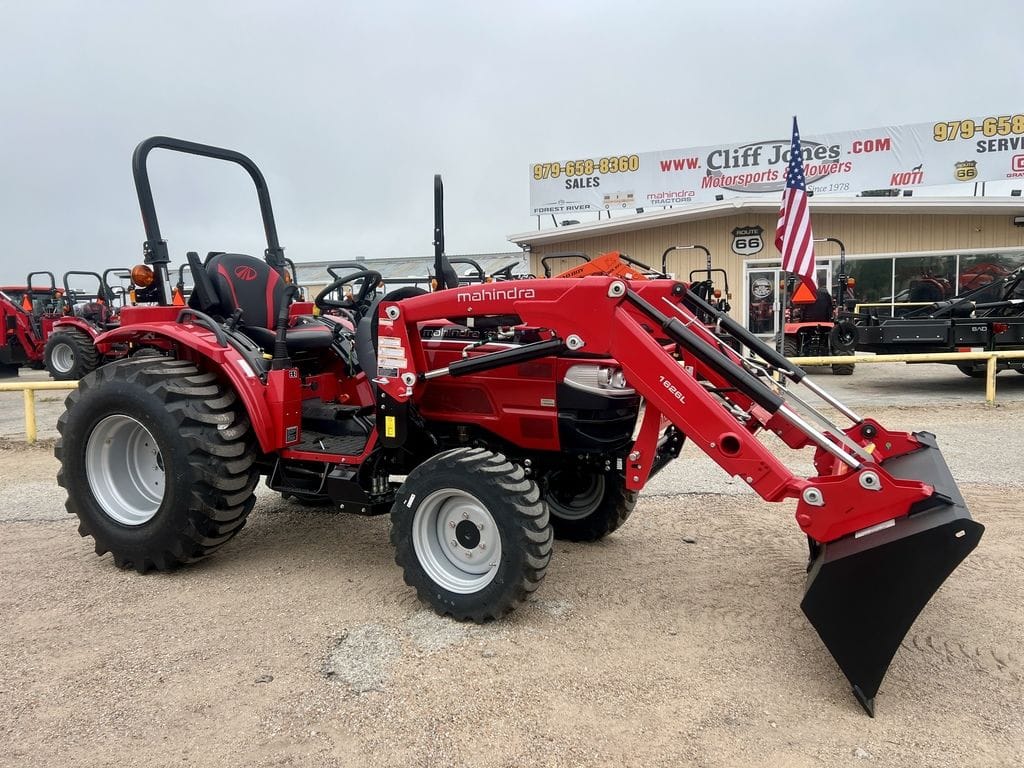 2026 Mahindra 1626 Equipment Image0