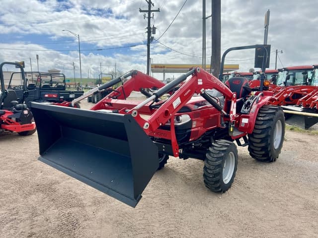 Image of Mahindra 1626 equipment image 1