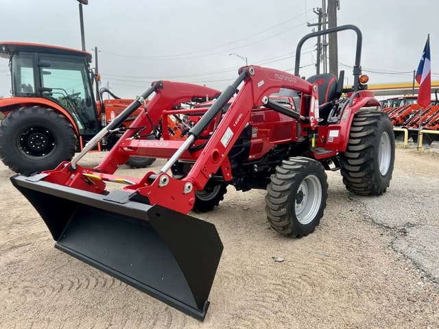 Image of Mahindra 1626 equipment image 1