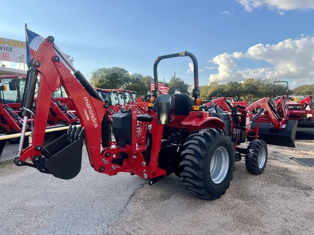 Image of Mahindra 1626 Shuttle equipment image 3