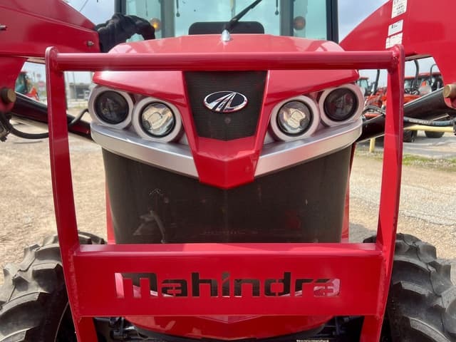 Image of Mahindra 1635 HST equipment image 4
