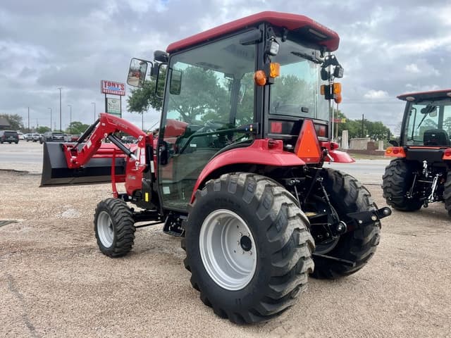 Image of Mahindra 1640 HST equipment image 3