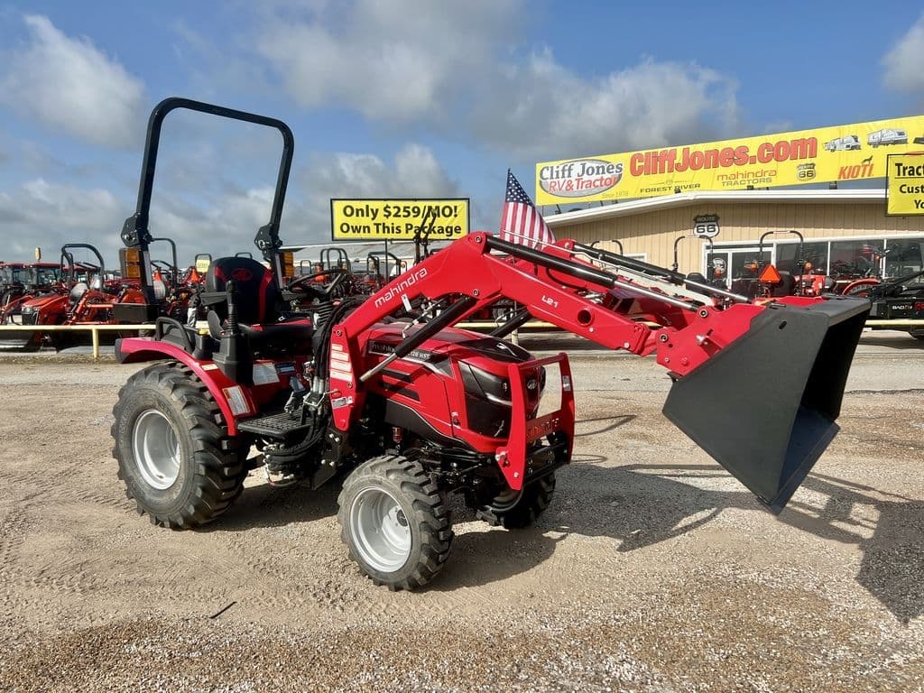 Image of Mahindra 2126 HST Primary image