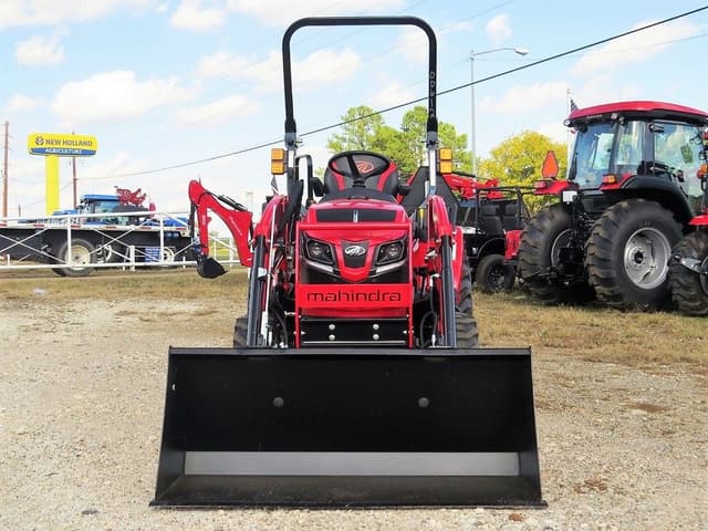 Image of Mahindra 2126 HST equipment image 2