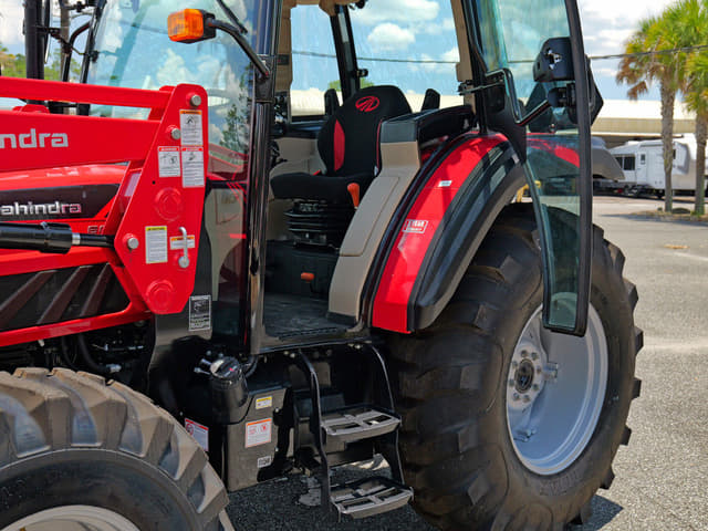 Image of Mahindra 6065 equipment image 4