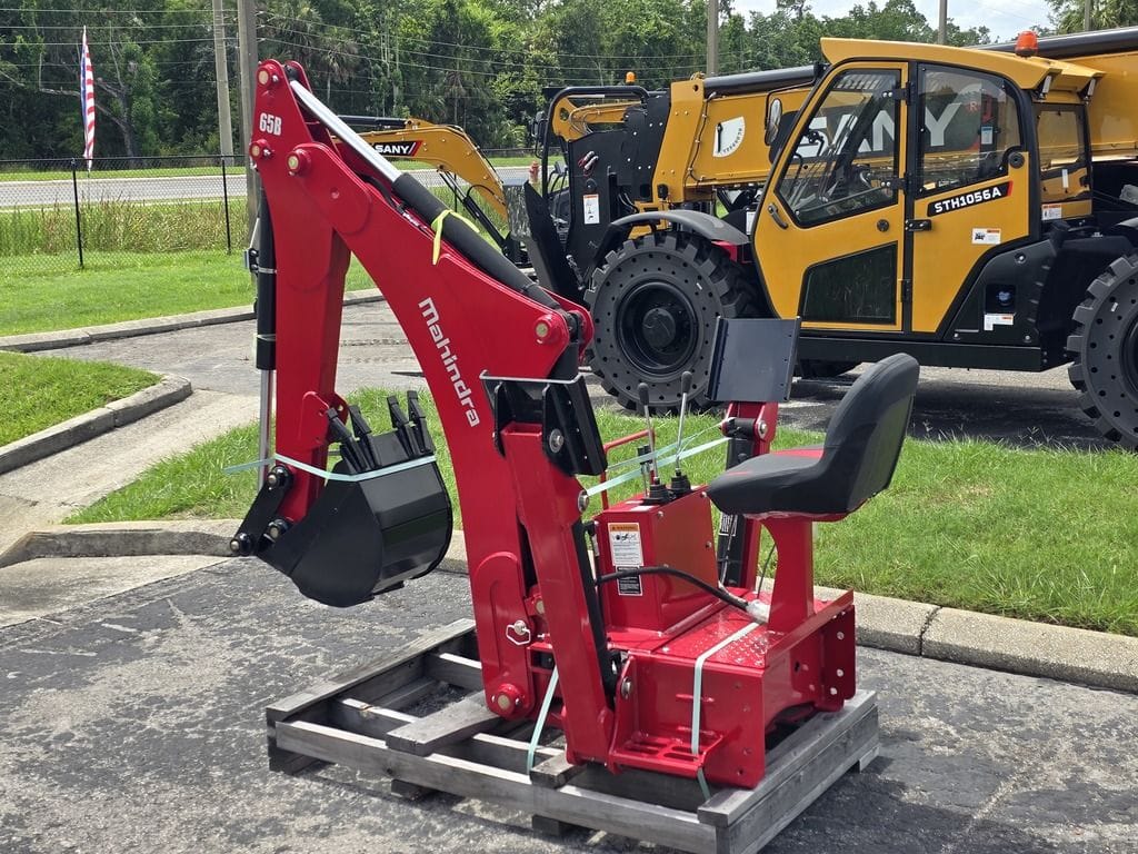2026 Mahindra 65B Equipment Image0