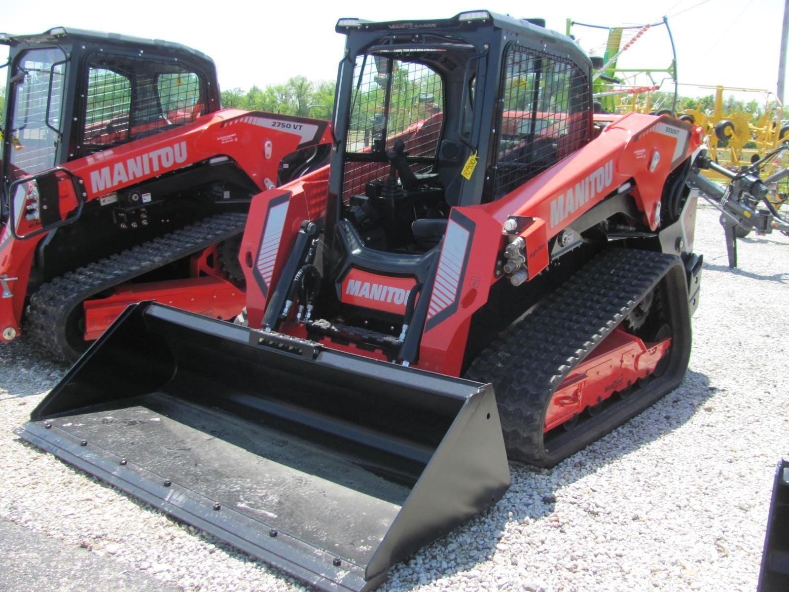 2026 Manitou 3350VT Equipment Image0