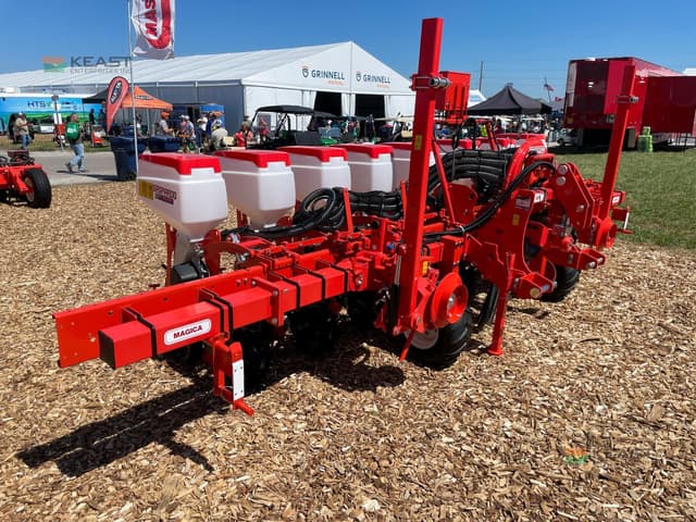 Image of Maschio Magica 320 equipment image 1