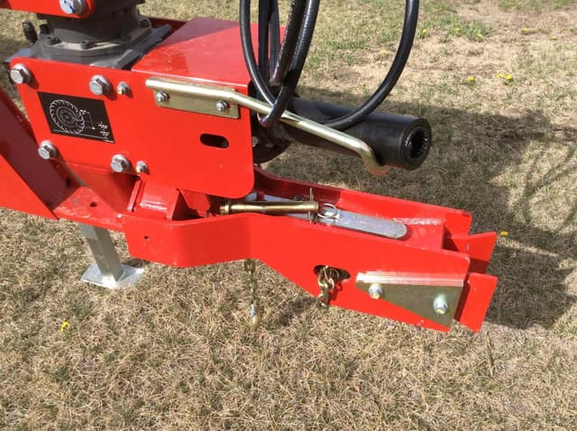 Image of Massey Ferguson 1316S equipment image 3