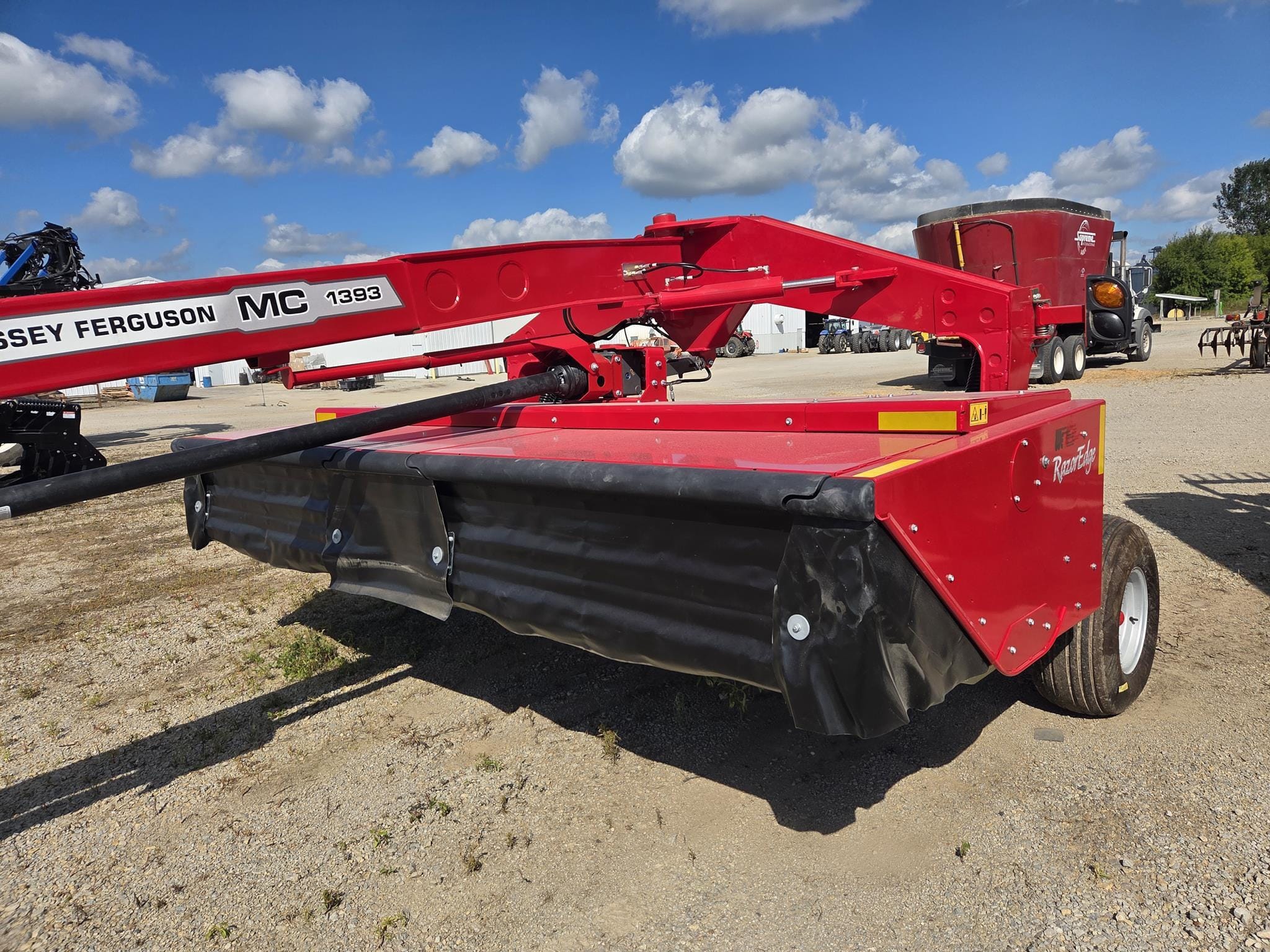 Main image Massey Ferguson 1393