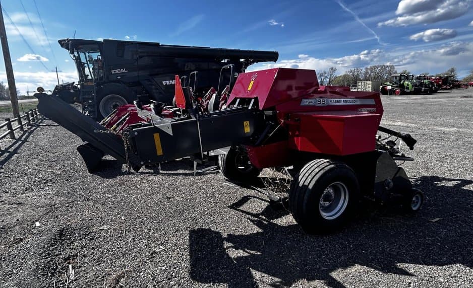 Image of Massey Ferguson 1840 Primary image