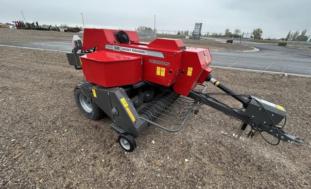 Image of Massey Ferguson 1842 equipment image 4