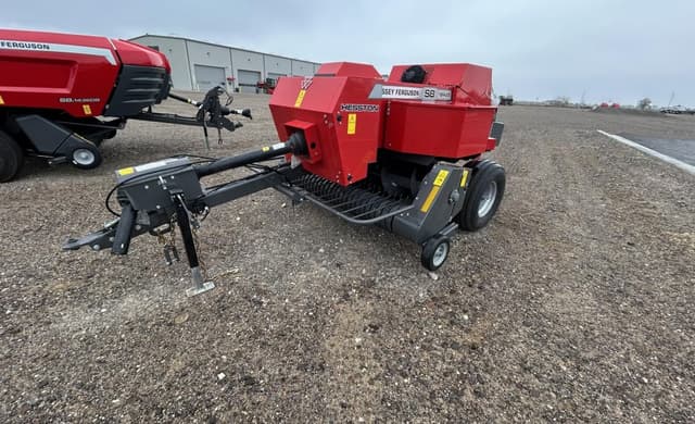 Image of Massey Ferguson 1842 equipment image 1