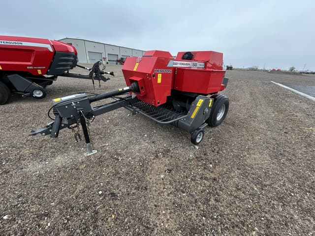 Image of Massey Ferguson 1842 equipment image 1