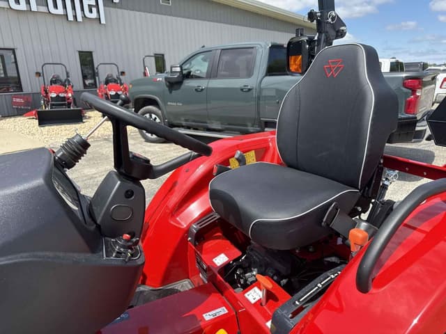 Image of Massey Ferguson 1E.40 equipment image 2